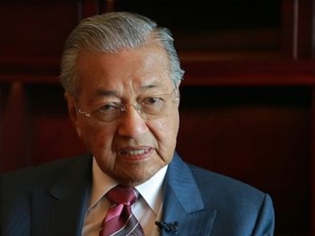 马来西亚总理马哈蒂尔将于4月下旬访华并出席在北京举办的第二届“一带一路”国际合作高峰论坛。他在来华前夕接受中国媒体采访时表示，相信“一带一路